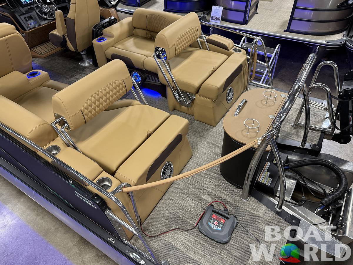 2025 Tahoe Pontoons Cascade 2385 Quad Lounge Shift Windshield Tritoon & 225HP 4-Stroke EFI