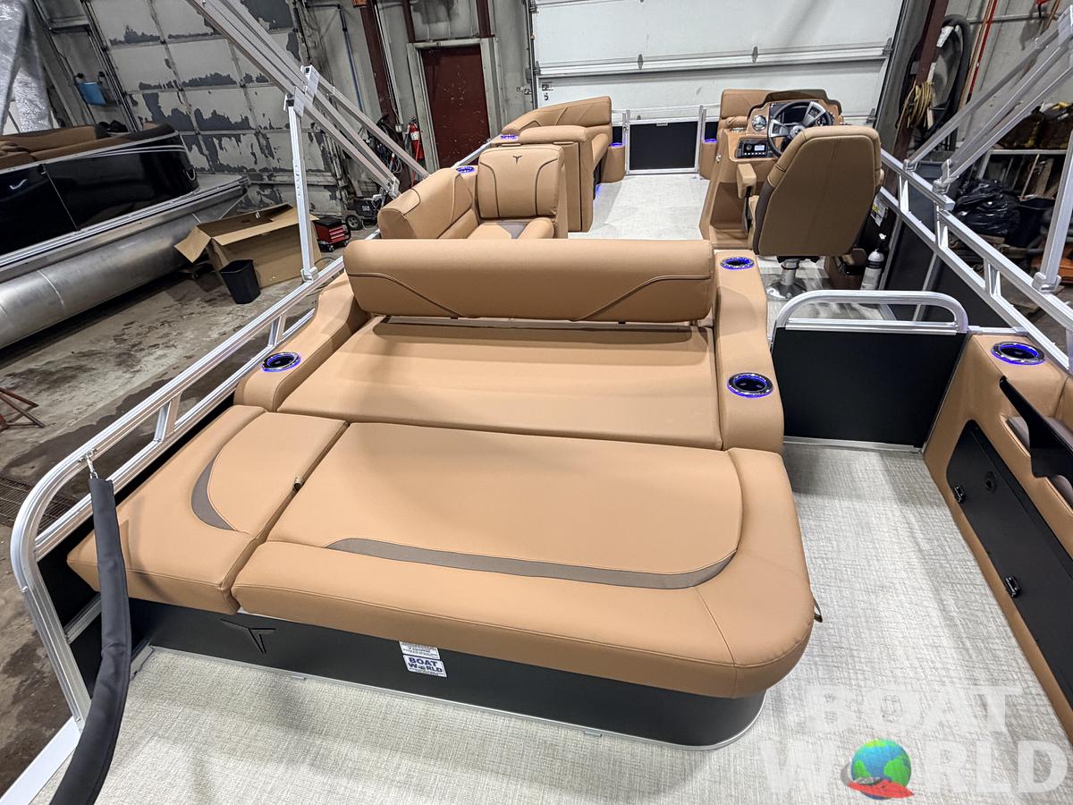 2026 Tahoe Sport 2385 VRB Swingback Tritoon $47995