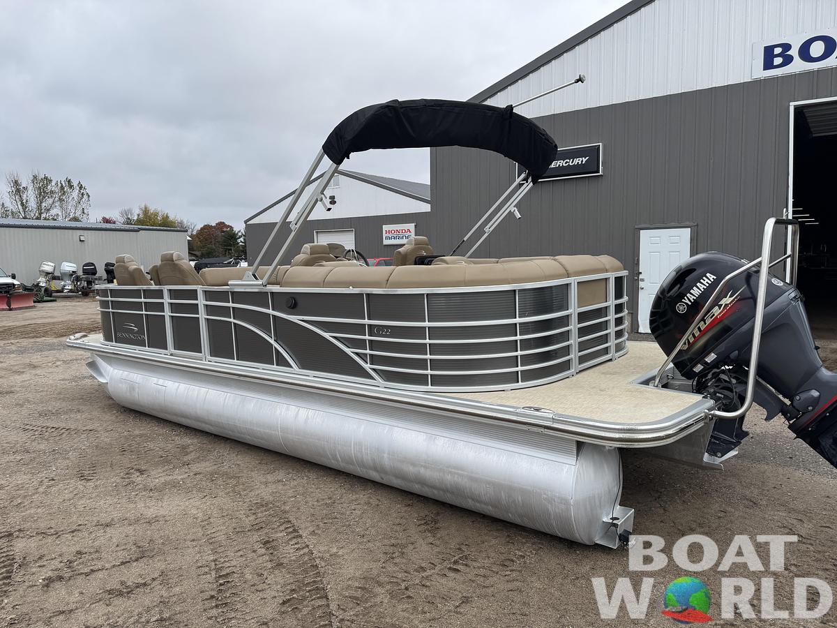 Used 2016 Bennington 2250 GSR Pontoon