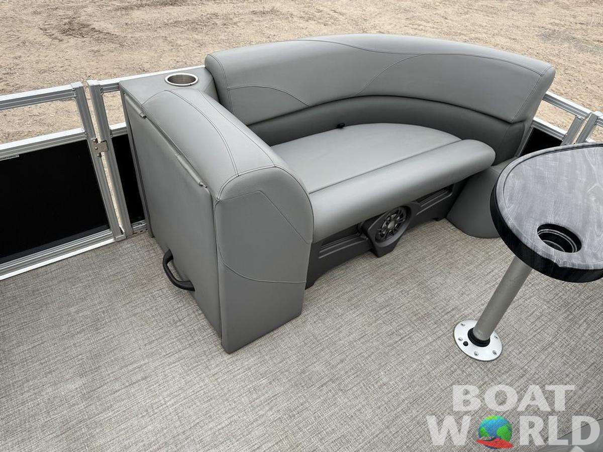 Used 2021 Tahoe Pontoons SLT 18' Quad Lounge & Honda 60HP 4-Stroke EFI