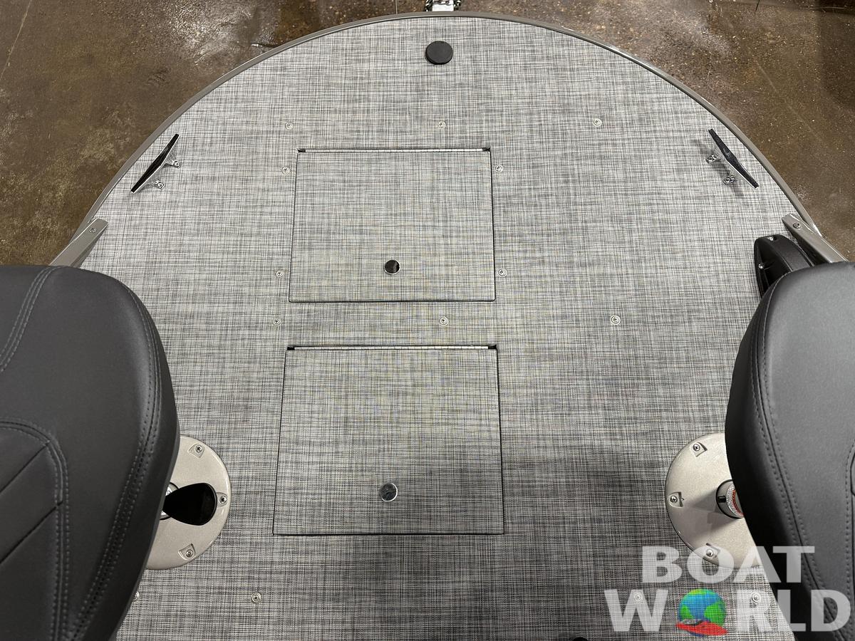 2024 Princecraft Ventura 224 Deckboat 