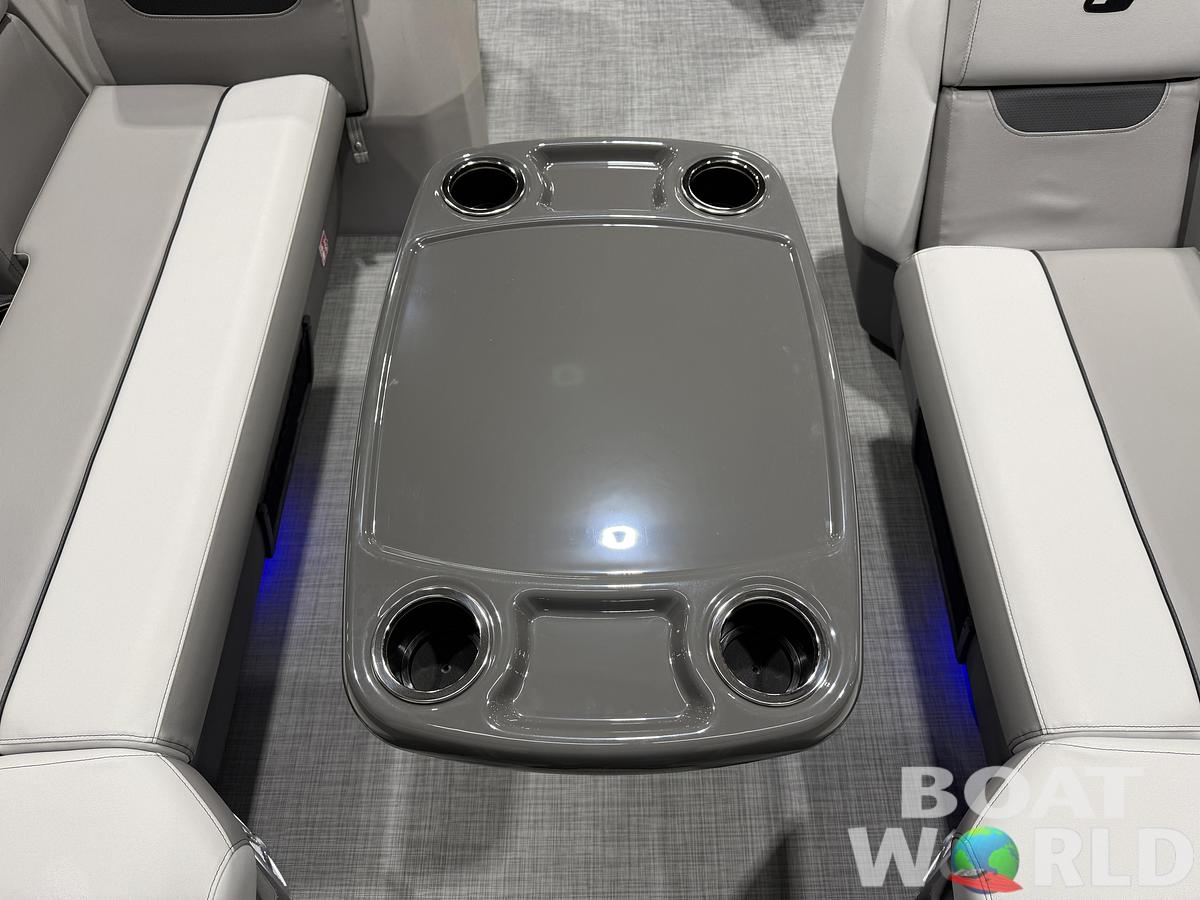 2026 Princecraft Vectra 23 RL SS Swingback Pontoon