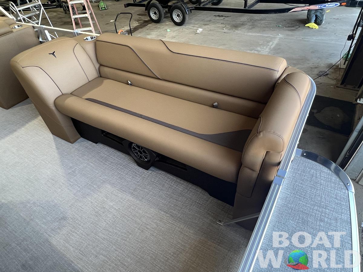 2027 Tahoe Sport 2180 Cruise & 4-Stroke $31995