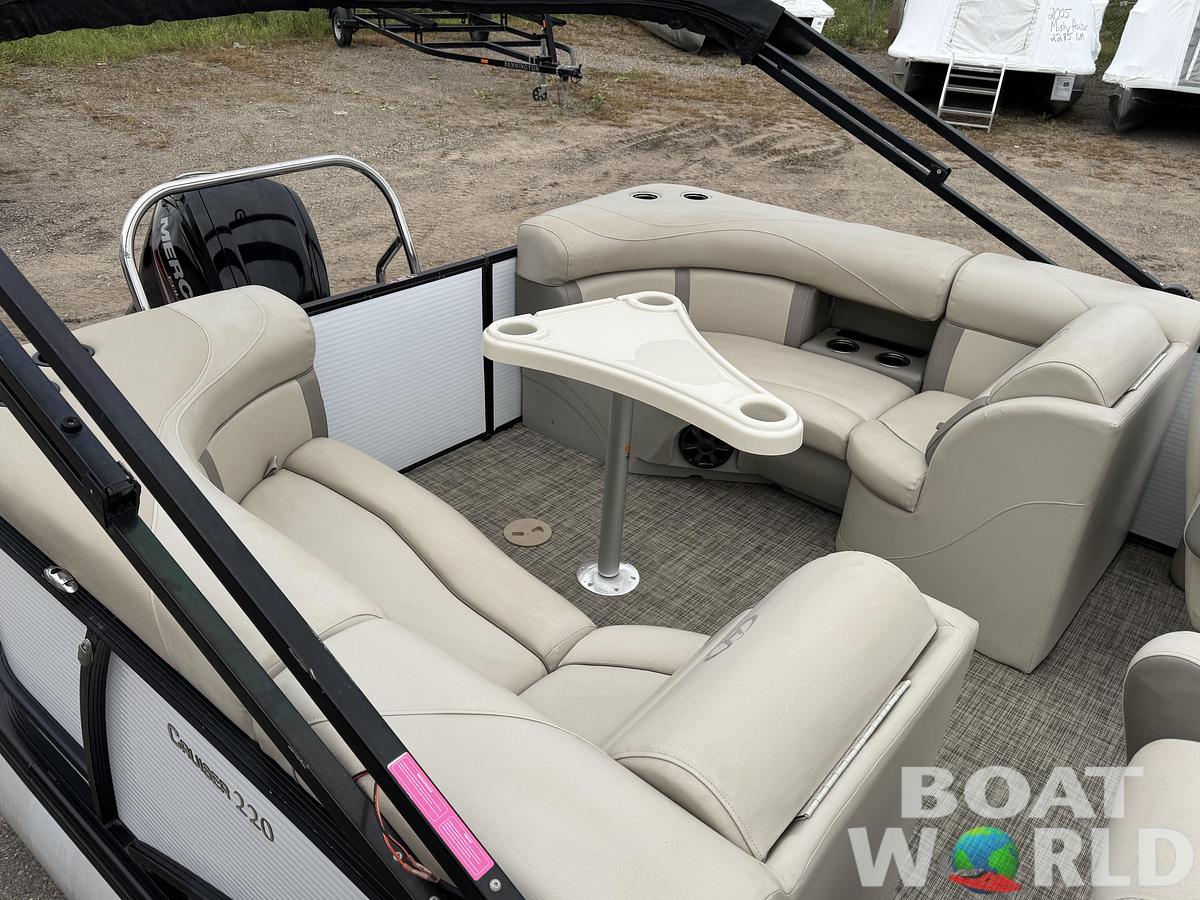 Used 2018 Harris Cruiser 220 Tritoon Pontoon