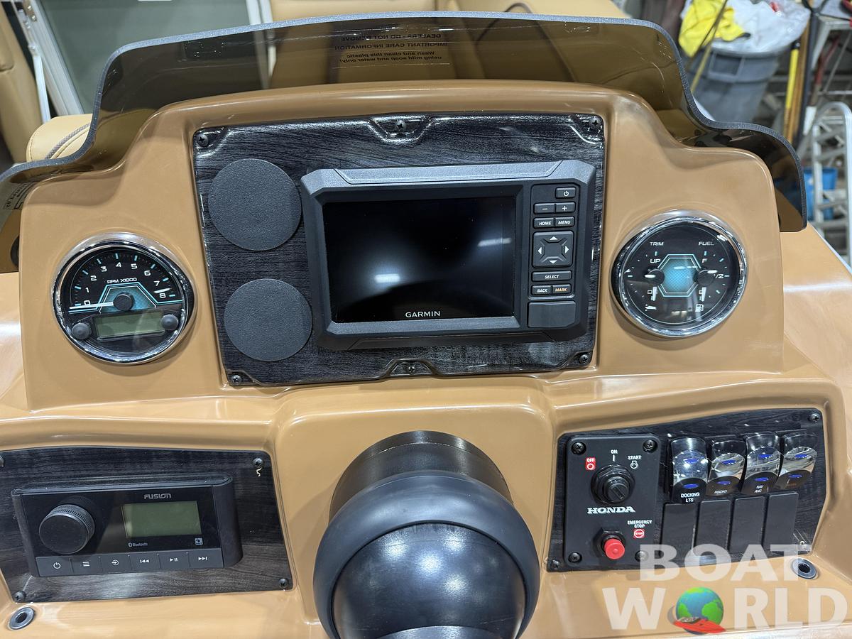 2026 Tahoe Pontoons Sport 2180 Quad Lounge