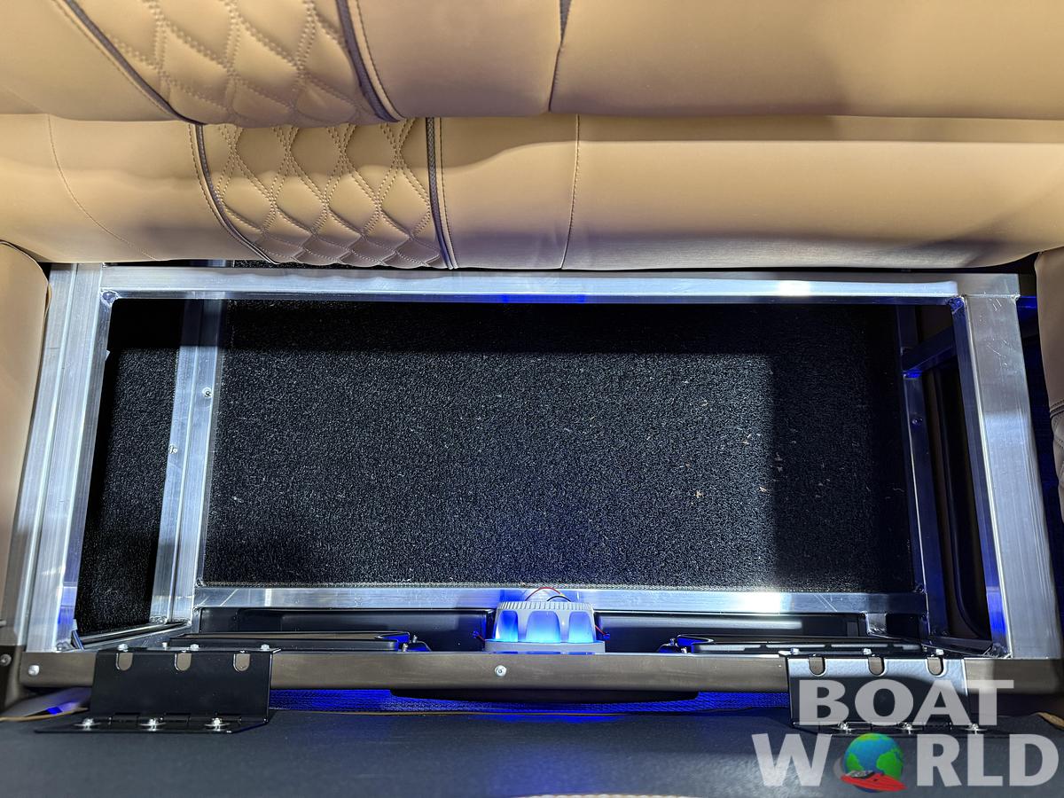 2026 Tahoe Cascade 2385 Quad Lounge Shift SS Tritoon $73995