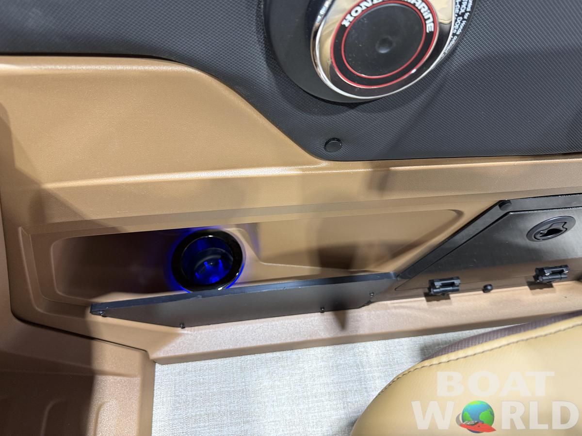 2027 Tahoe Sport 2385 Rear Fish Tritoon $53995