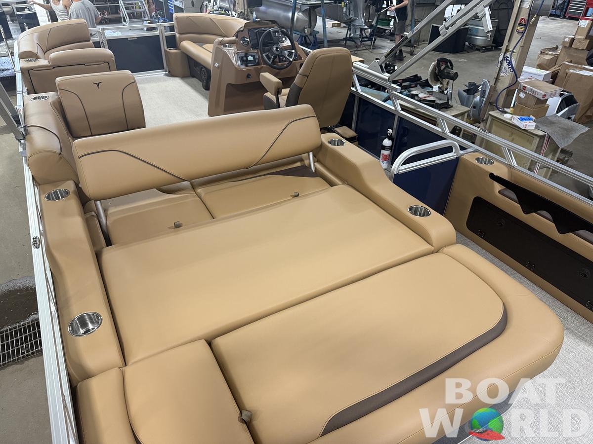 2026 Tahoe Pontoons Sport 2385 Swingback (VRB) & Honda 4-Stroke EFI