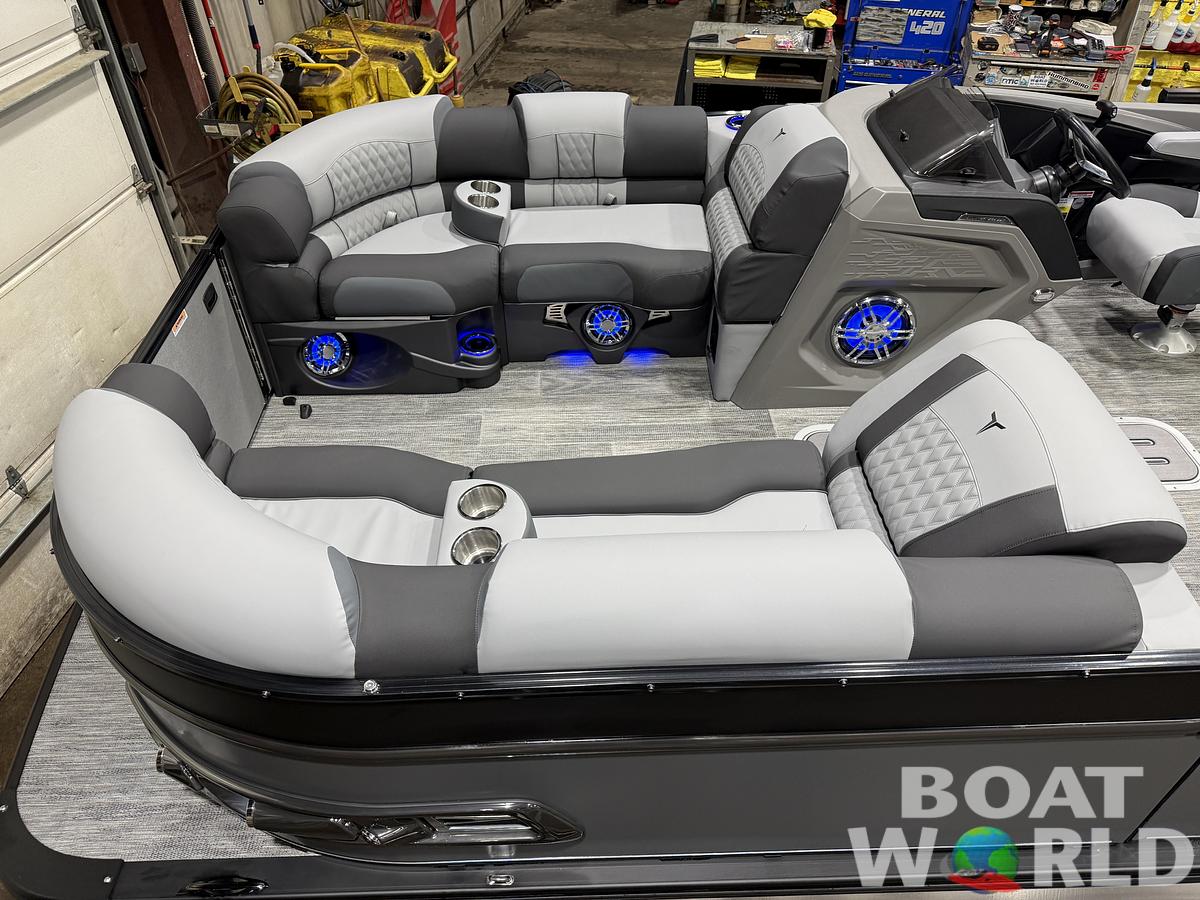 2026 Tahoe Pontoons Cascade 2385 Swingback (VRB) Tritoon