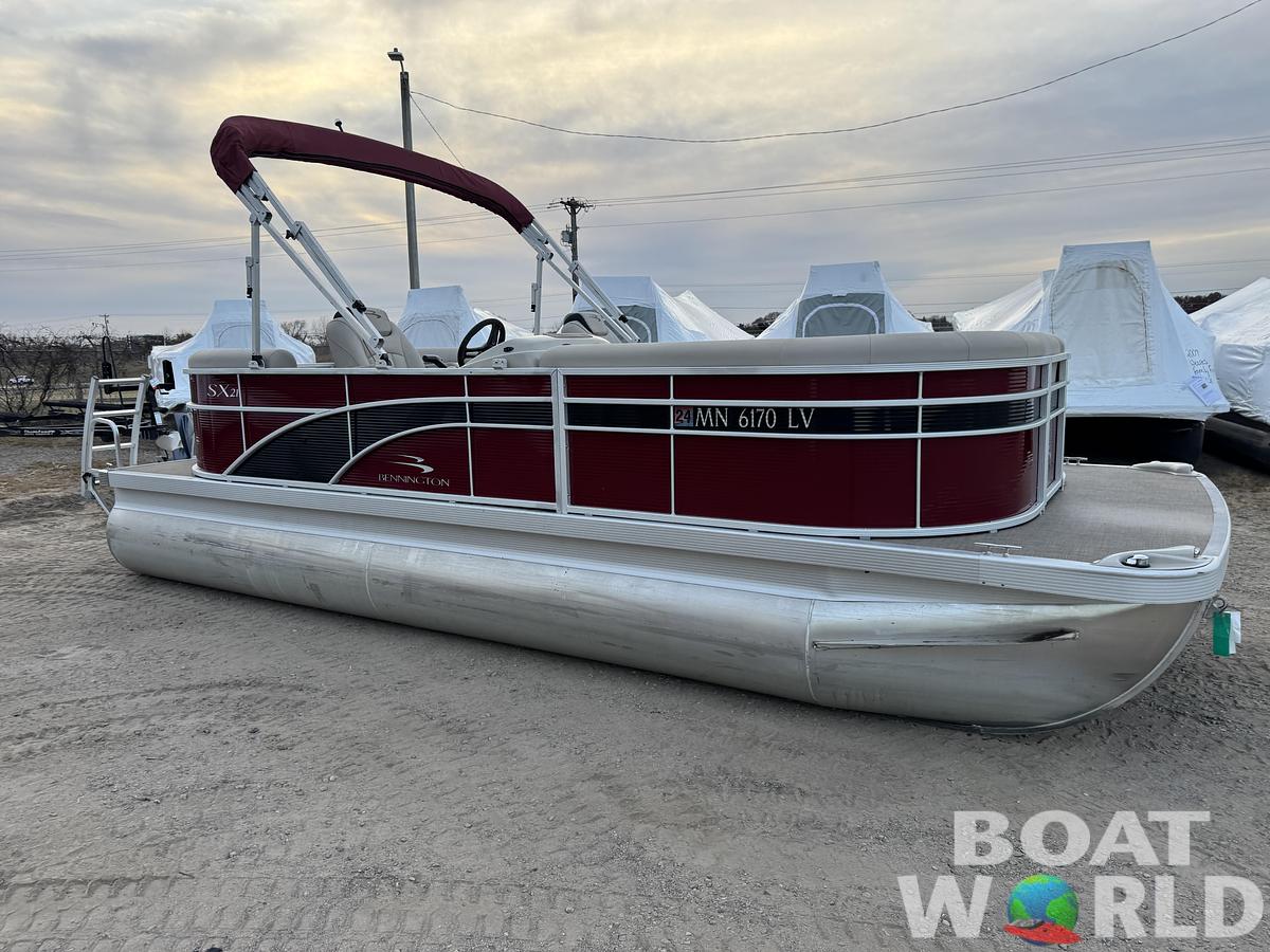 Used 2019 Bennington 21 SX Pontoon