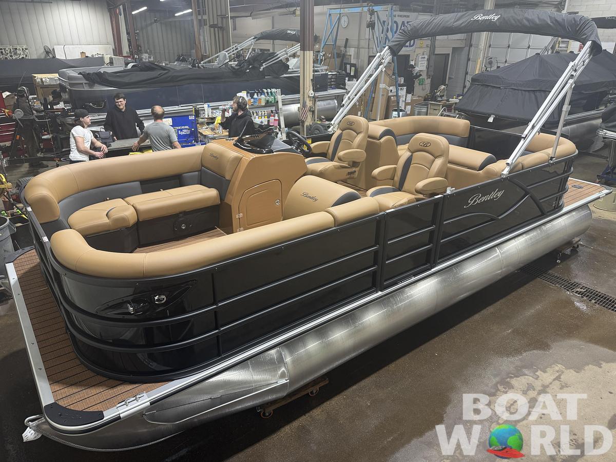 2026 Bentley Legacy 220 Navigator Quad Lounge Pontoon $36995