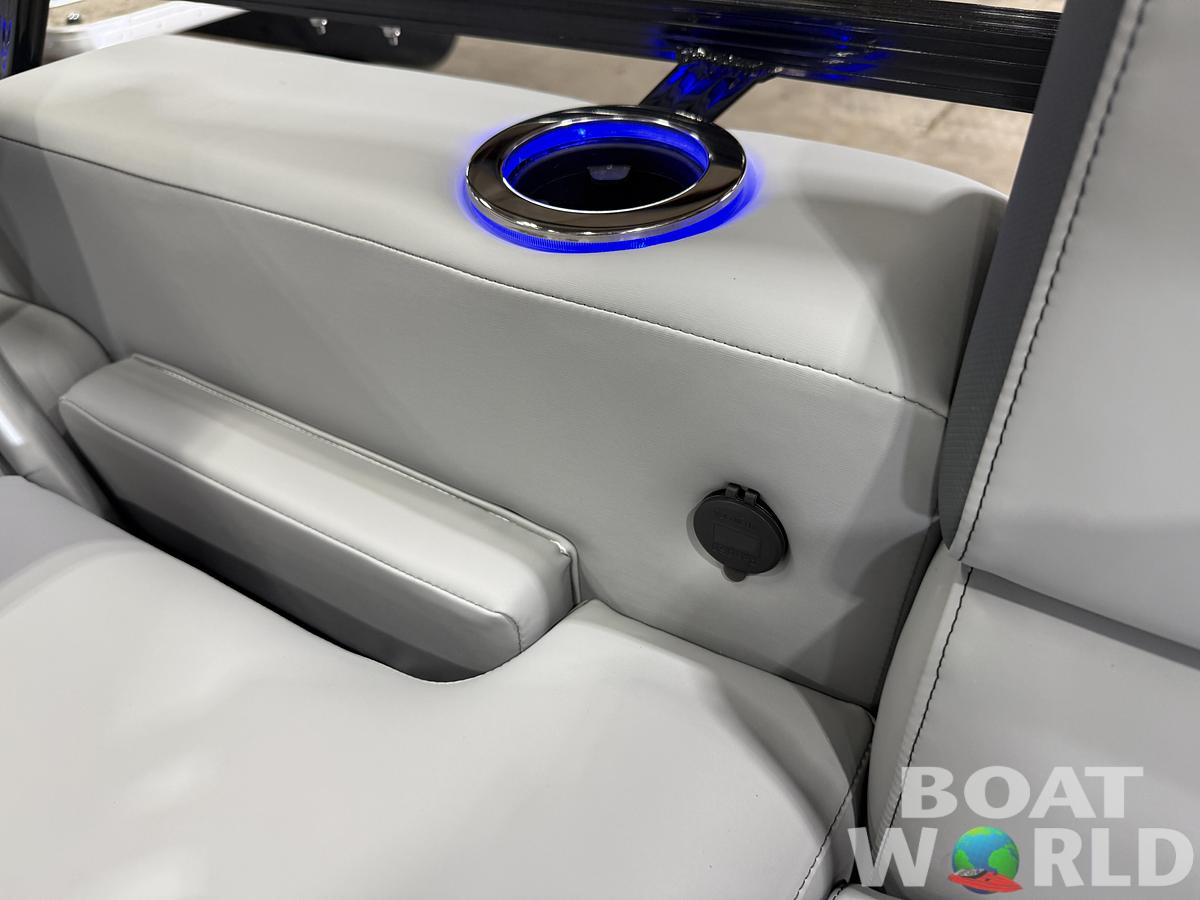 2027 Tahoe LTZ 300HP VRB 2585 Swingback Tritoon $69,995