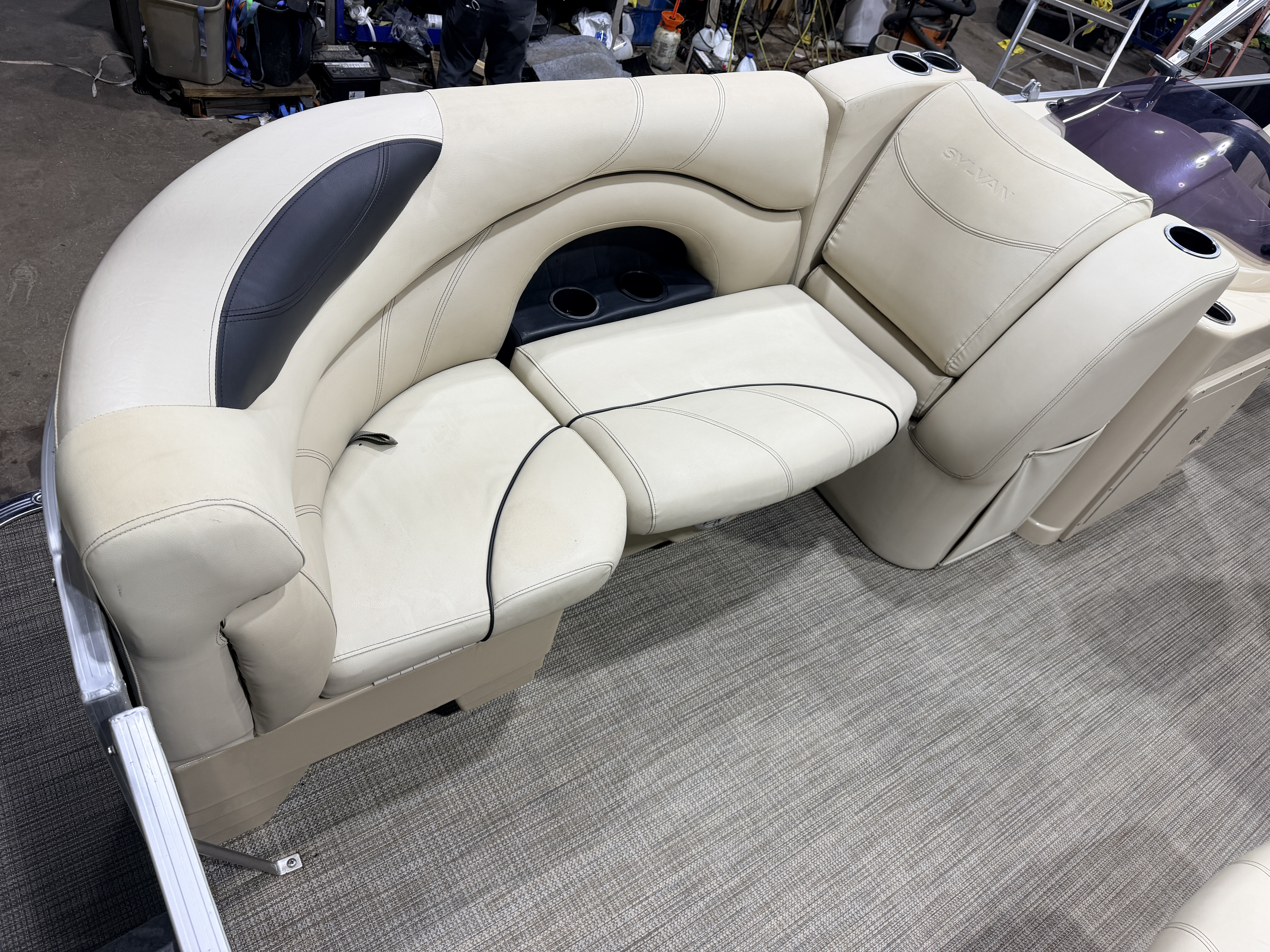 Used 2019 Sylvan Mirage 820 Cruise & 50HP Yamaha 4Stroke