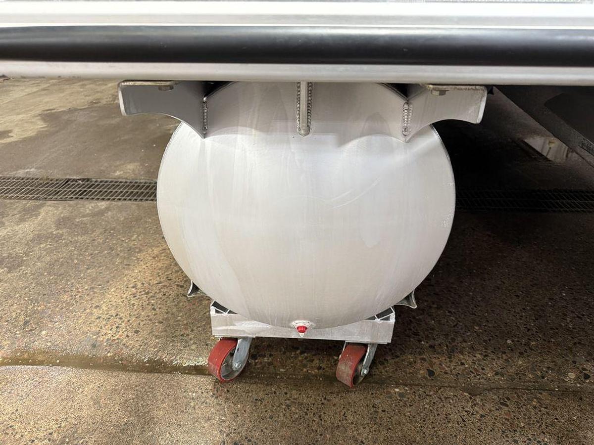 Used 2020 Bentley Pontoons Legacy 223 Navigator Quad Lounge Tritoon & Suzuki 140HP 4-Stroke EFI