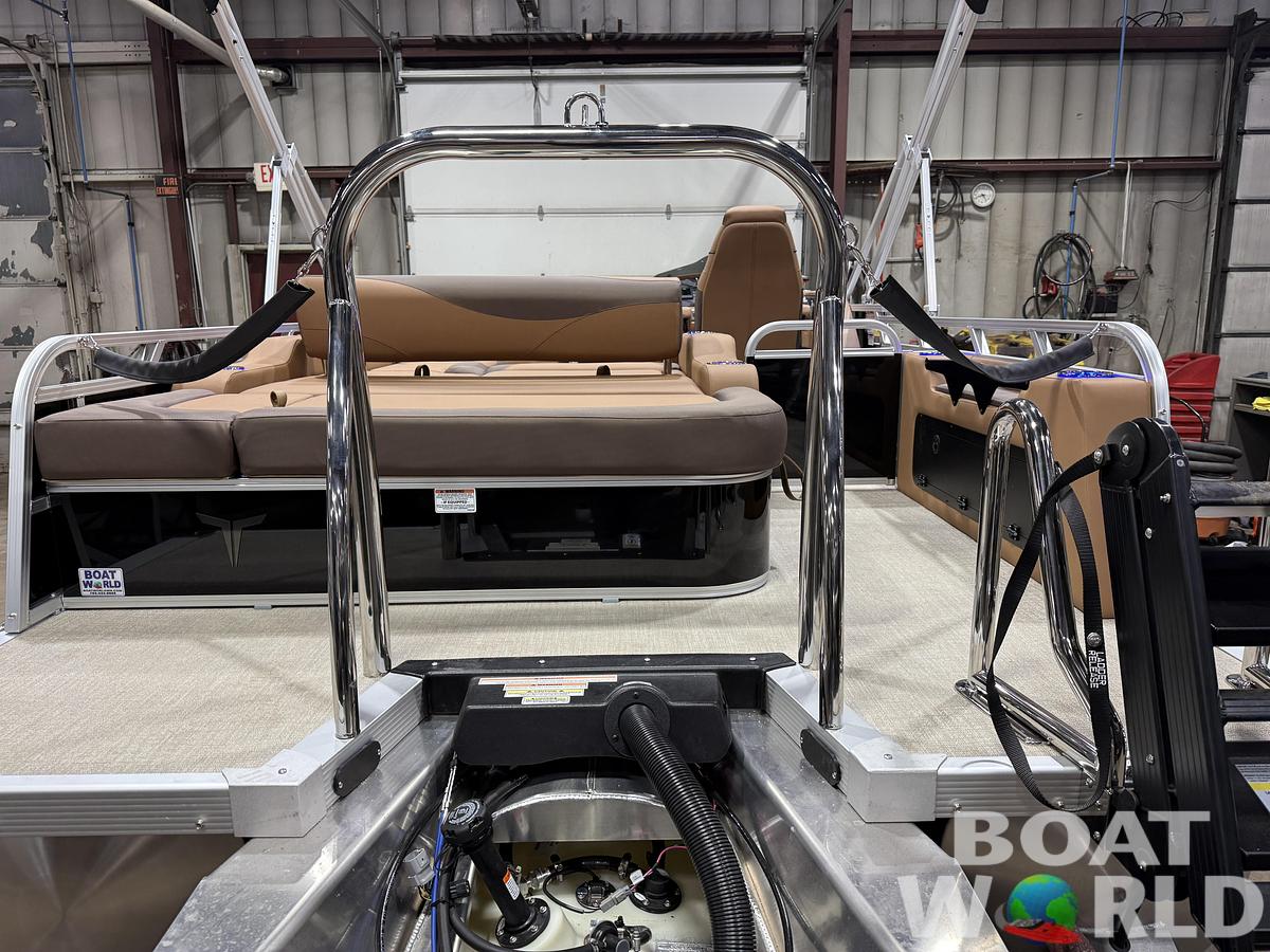 2026 Tahoe LTZ VRB Swingback Tritoon & Honda $51995