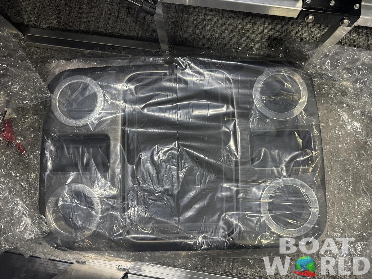 2026 Tahoe Pontoons LTZ 2385 Swingback (VRB) 