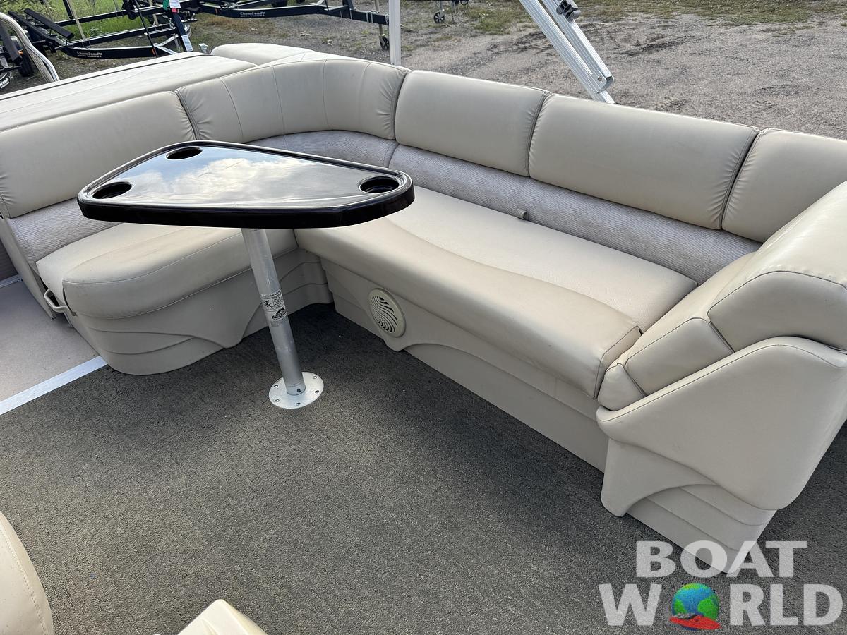 Used 2014 Bennington 22 SLX Pontoon