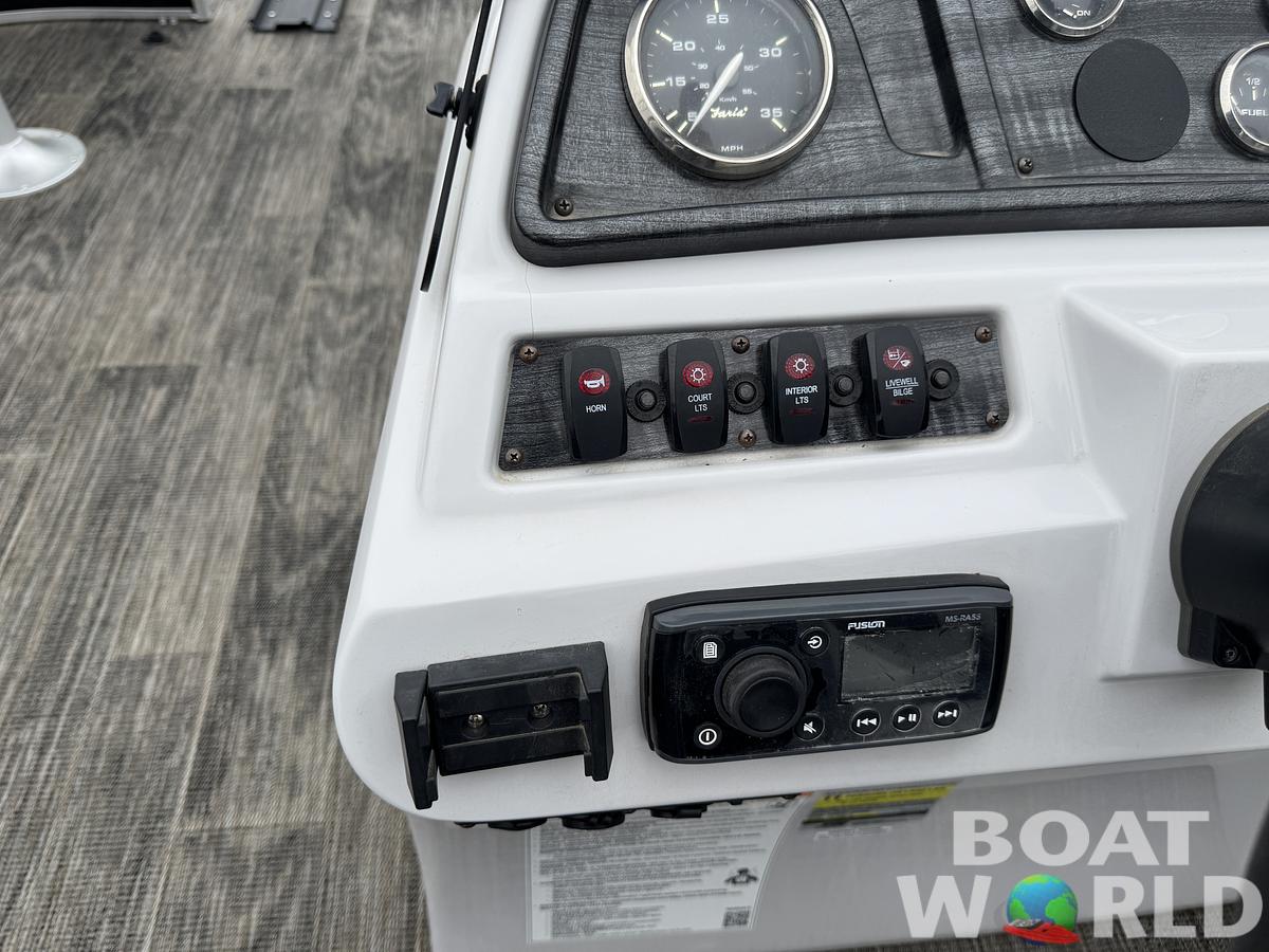 Used 2021 Sweetwater  2086 FX Pontoon