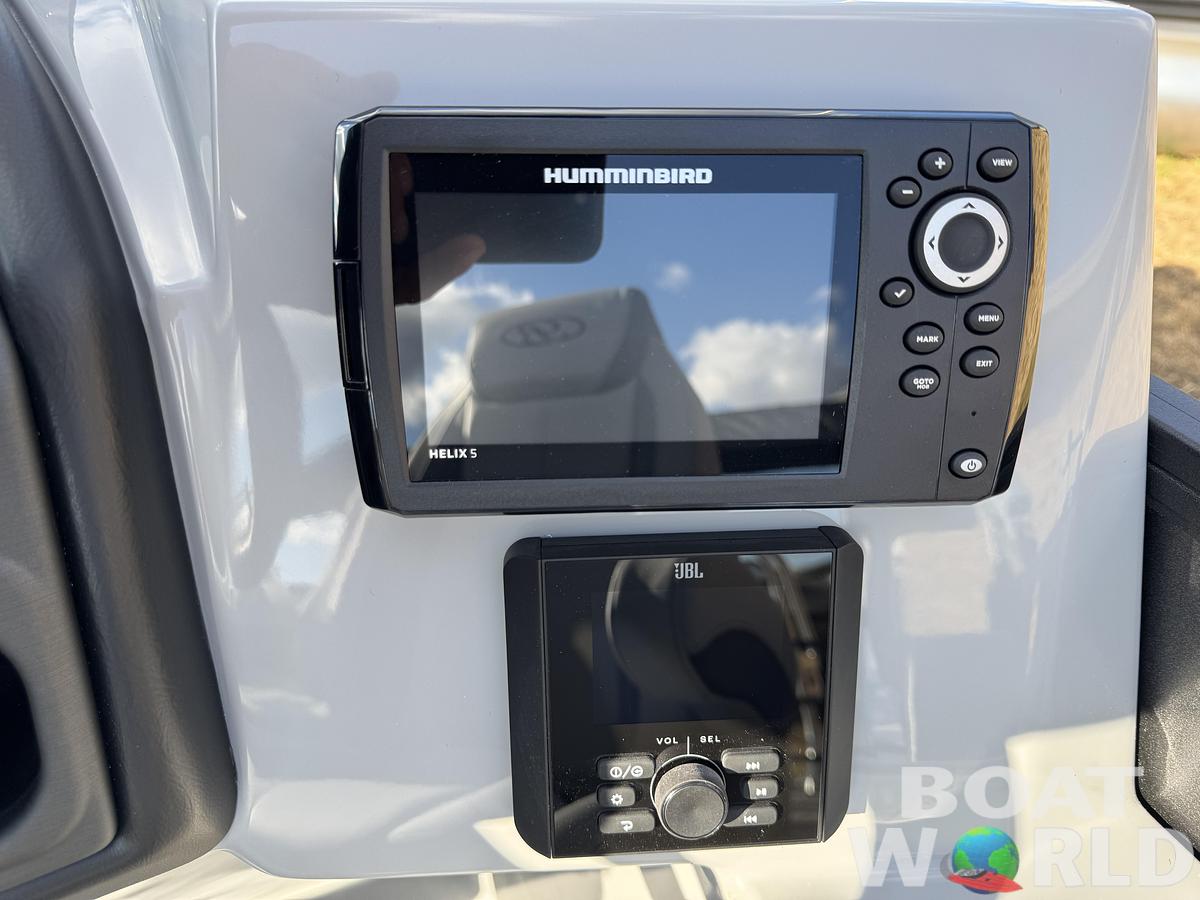 2026 Bentley Pontoons Forward Fish 220 Swingback