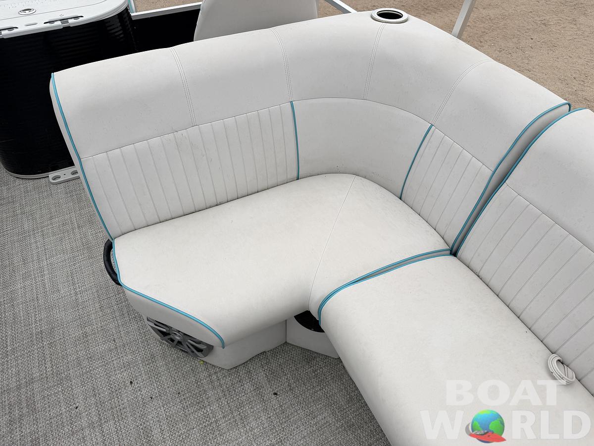 Used 2019 Qwest 822 Fish & Cruise Tritoon & 150HP Honda 4Stroke - $39,995