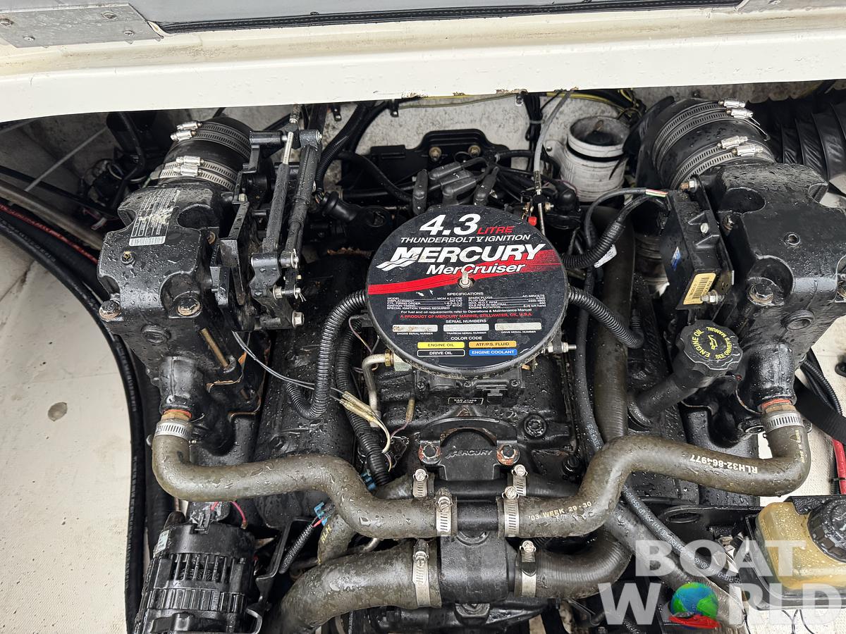 Used 2004 Maxum 1800 SR3 Runabout