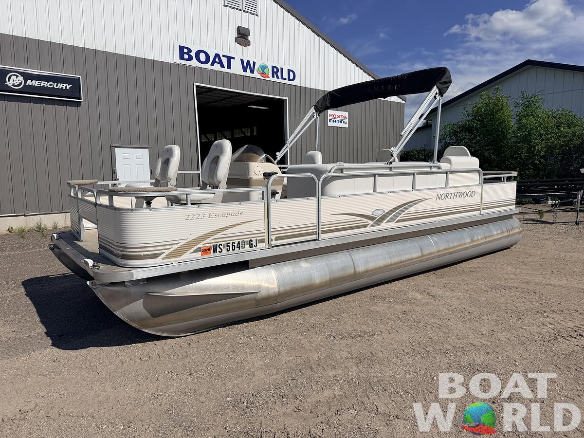 Used 2002 Northwoods 2223 Escapade & 40HP Mercury Bigfoot 4Stroke -$13,995
