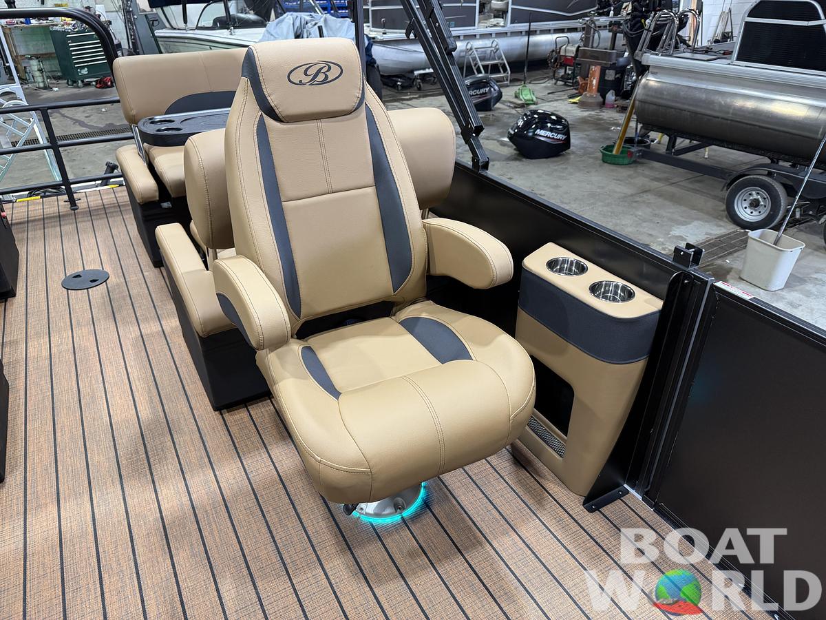 2027 Bentley Legacy 220 QSB Swingback $46995
