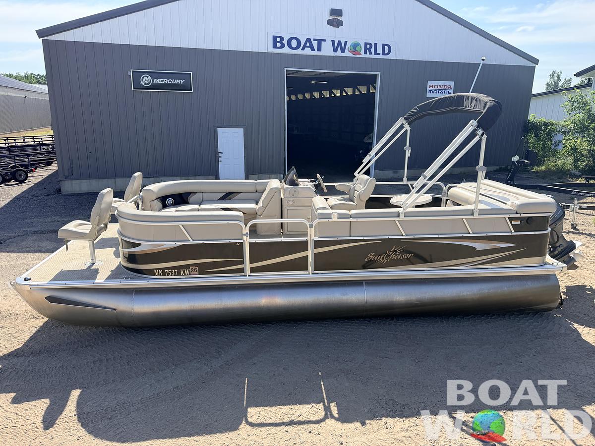 Used 2012 SunChaser 22 Fish 'N Cruise & 50HP Yamaha 4Stroke -$17,995