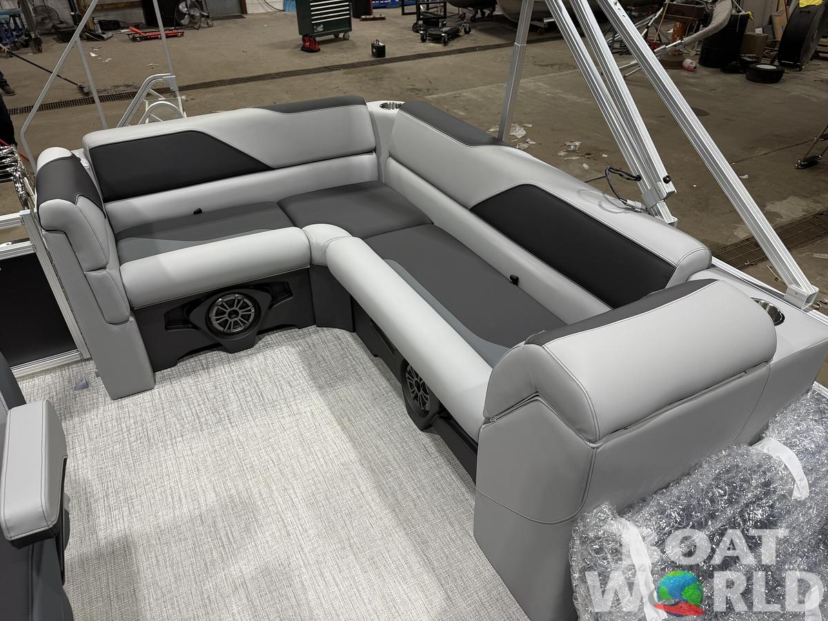 2027 Tahoe Sport 1980 Cruise & 4-Stroke $29995