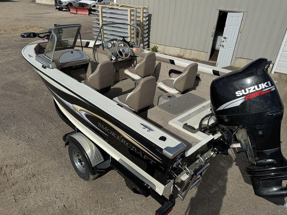 Used 2010 Smoker Craft Pro Mag 182