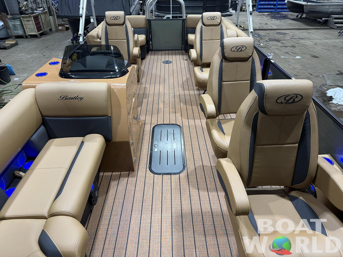 2026 Bentley Legacy 223 Navigator DL Quad Lounge Tritoon $51995