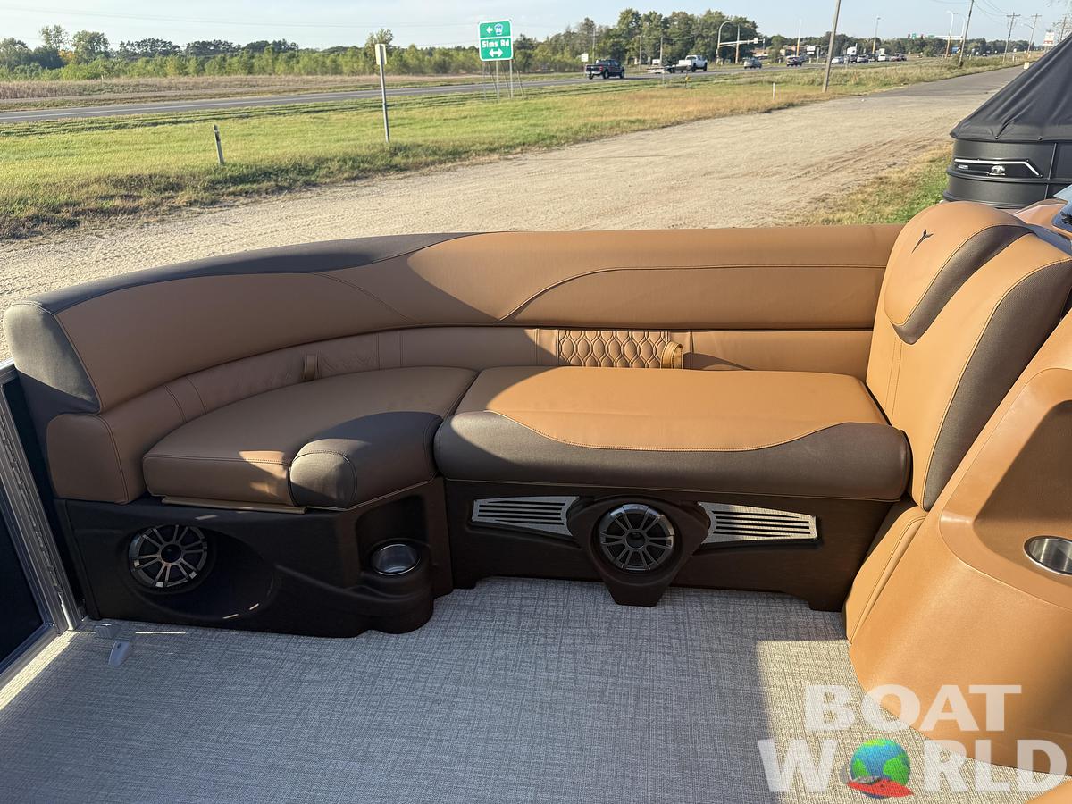 2025 Tahoe Pontoons LTZ 2385 Entertainer