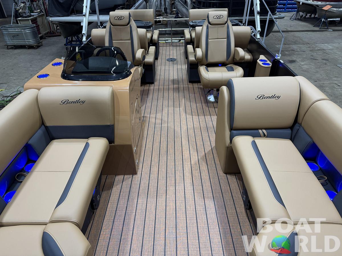 2026 Bentley Legacy 220 QSB Swingback $43995