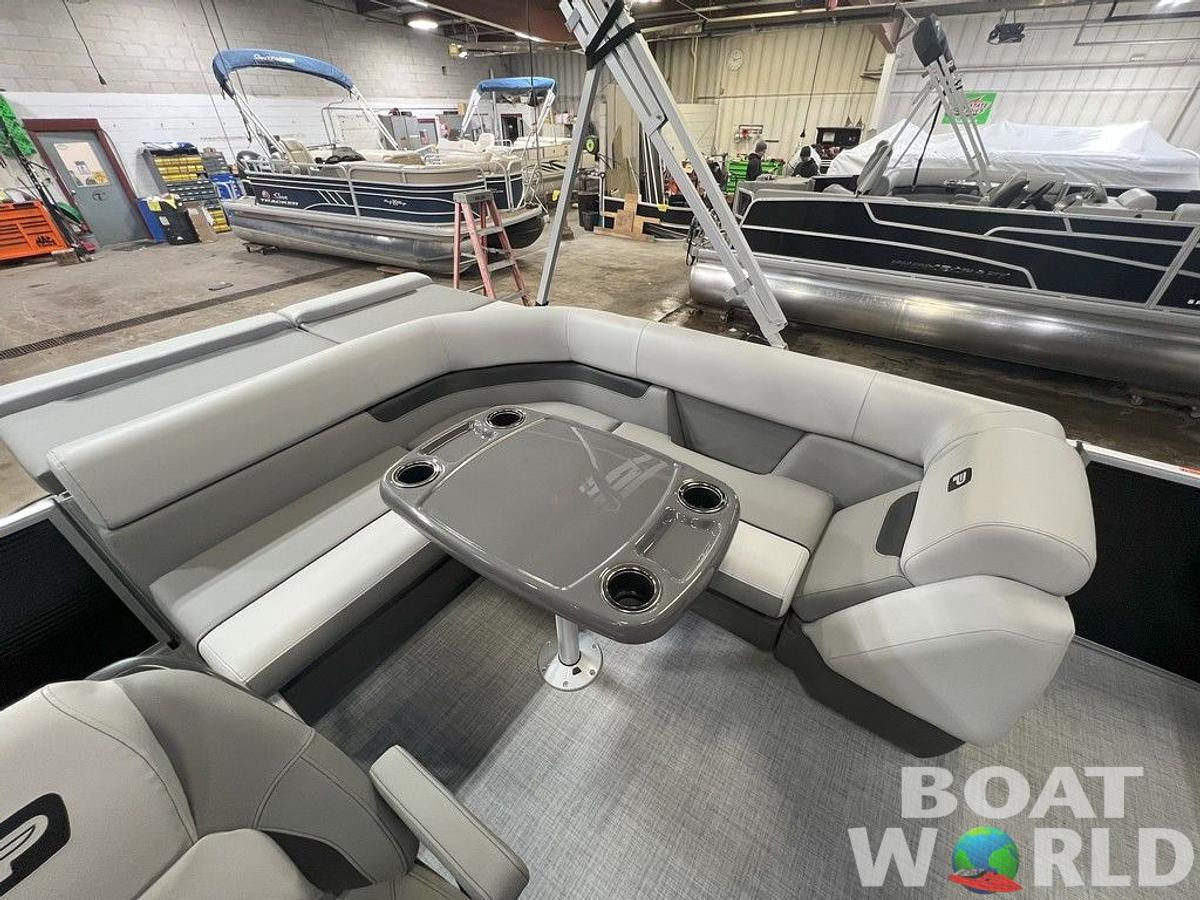 2025 Princecraft 21 Sportfisher 2-S Pontoon & Mercury 4-Stroke EFI