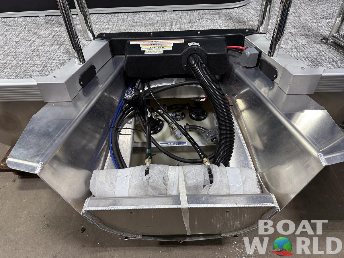 2025 Tahoe Pontoons LTZ 2385 Swingback (VRL) Tritoon & Honda 4-Stroke EFI