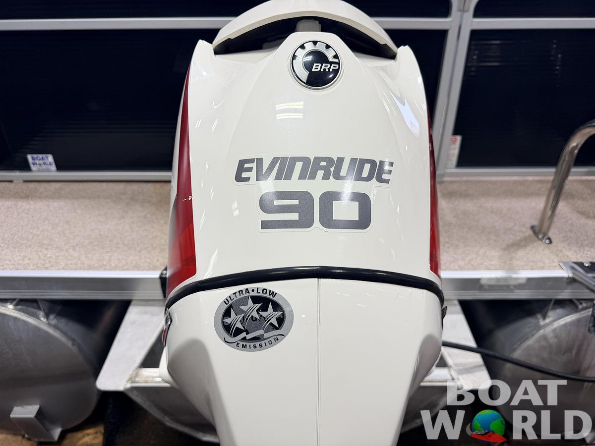 Used 2016 Weeres 220 Cadet Cruise & 90HP Evinrude ETec -17,995