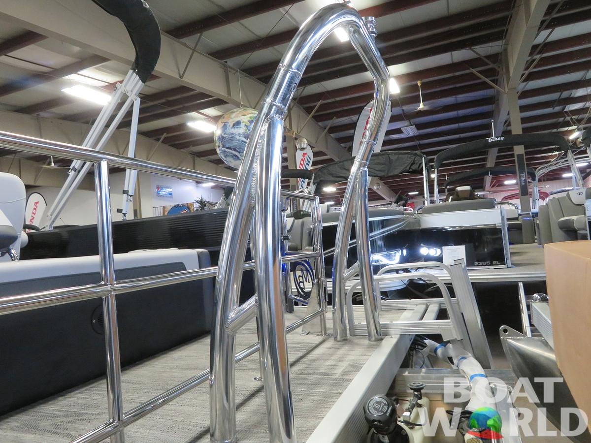 2024 Montego Bay 8524 Swingback Deluxe Pontoon & Honda 4-Stroke EFI