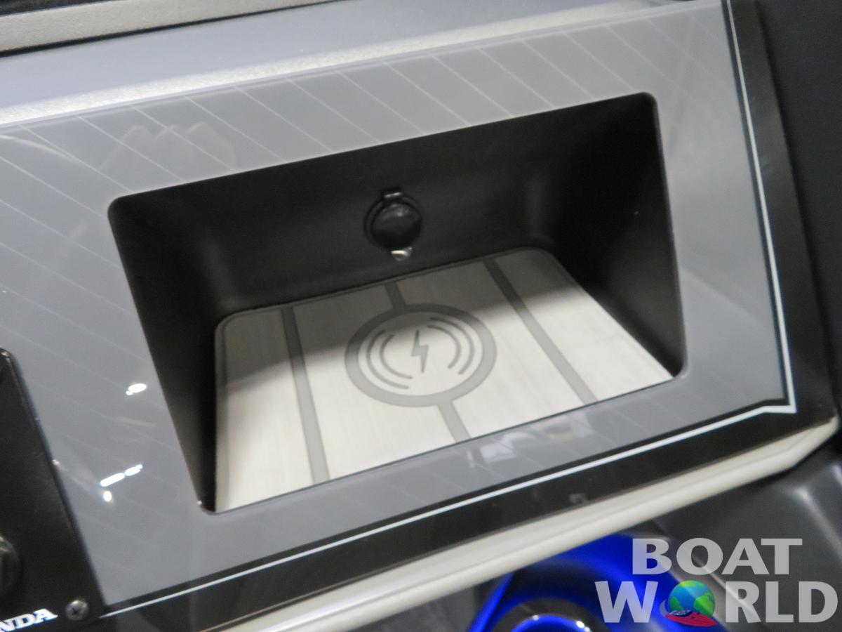 2024 Tahoe Pontoons Cascade 2385 Swingback (VRB) & Honda 4-Stroke EFI