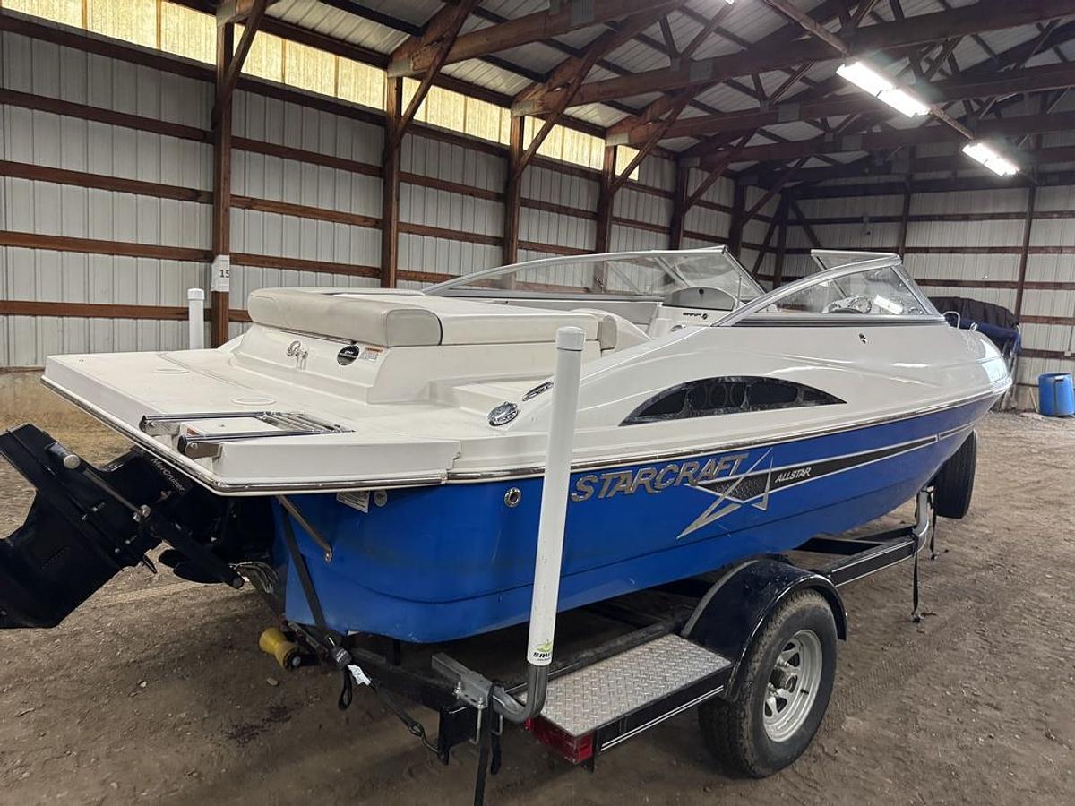 Used 2015 Starcraft Marine Runabout Limited IO 1918 RE I/O