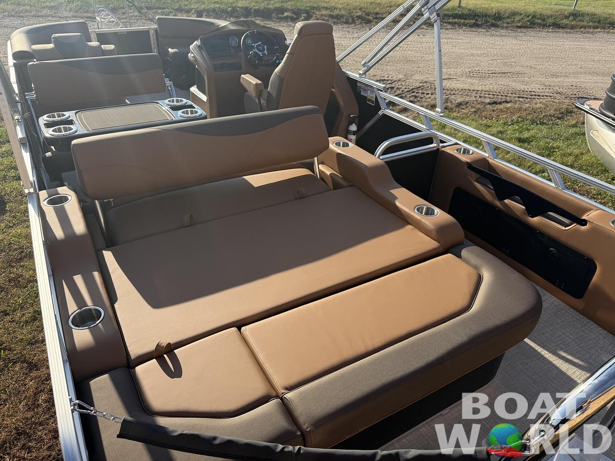 2025 Tahoe Pontoons LTZ 2385 Entertainer