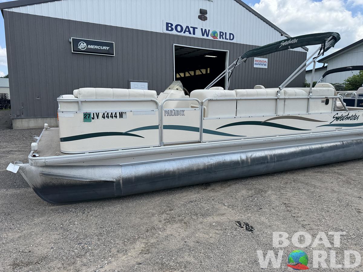 Used 2004 Sweetwater 2222 DF Pontoon WITH SEA LEGS