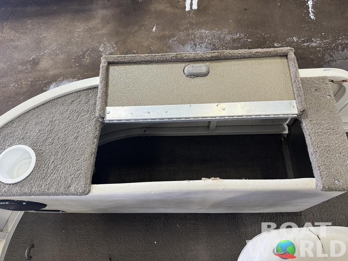 Used 2006 Crestliner 2285 CFI Pontoon