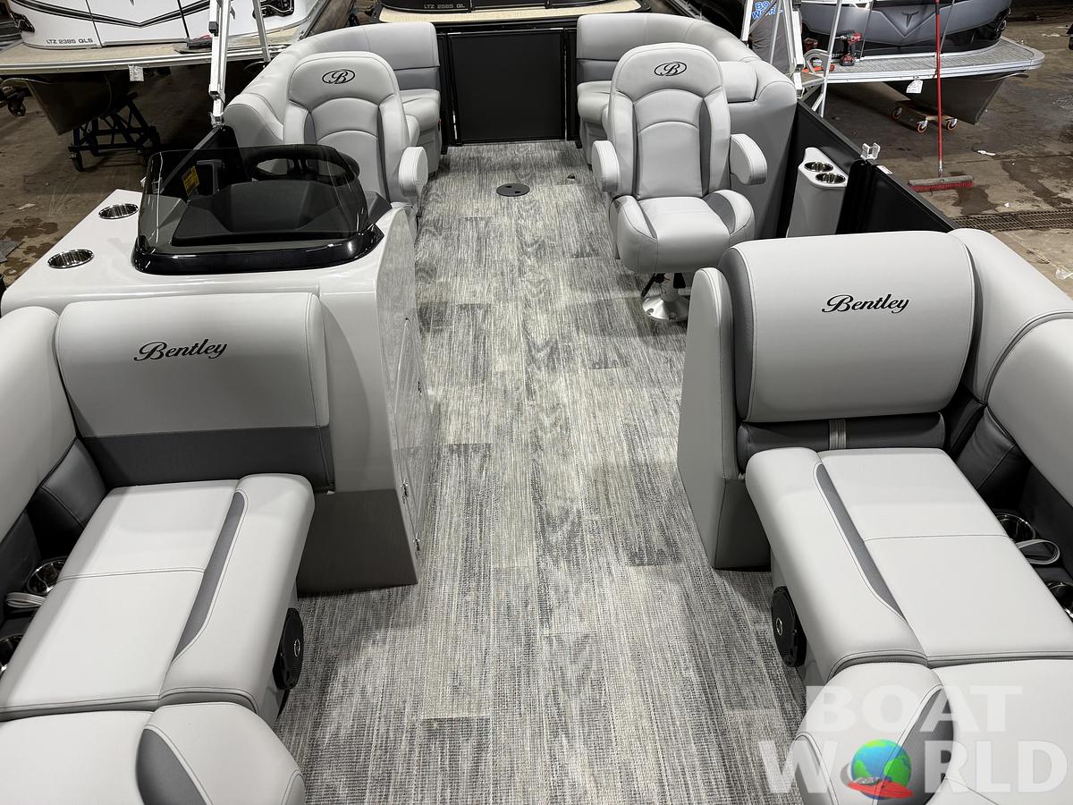 2026 Bentley Legacy 200 Navigator Quad Lounge Pontoon $34995