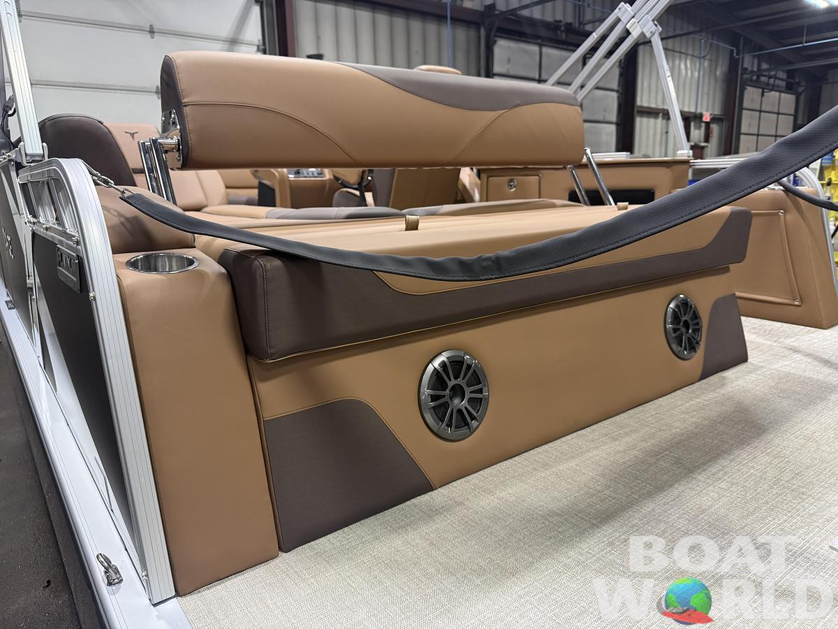 2026 Tahoe Pontoons LTZ 2185 Cruise Rear Bench (CRB) 
