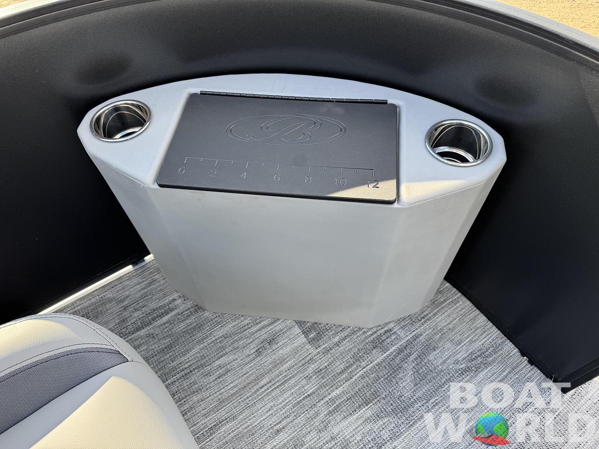 2026 Bentley Pontoons Forward Fish 220 Swingback