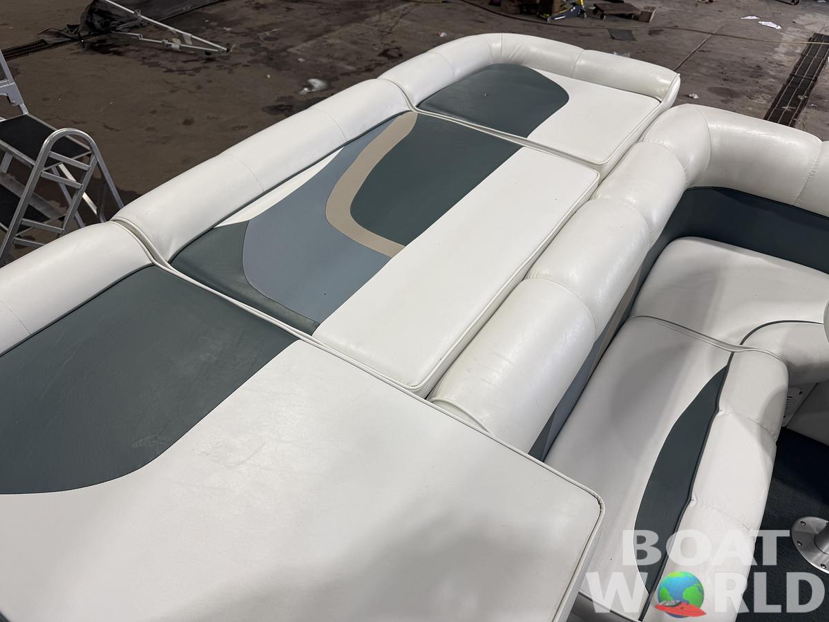 Used 2003 Weeres 200 SunTanner & 60HP Johnson 4Stroke -$11,995