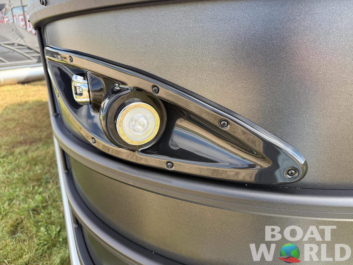 2026 Bentley Pontoons Legacy 220 Swingback 