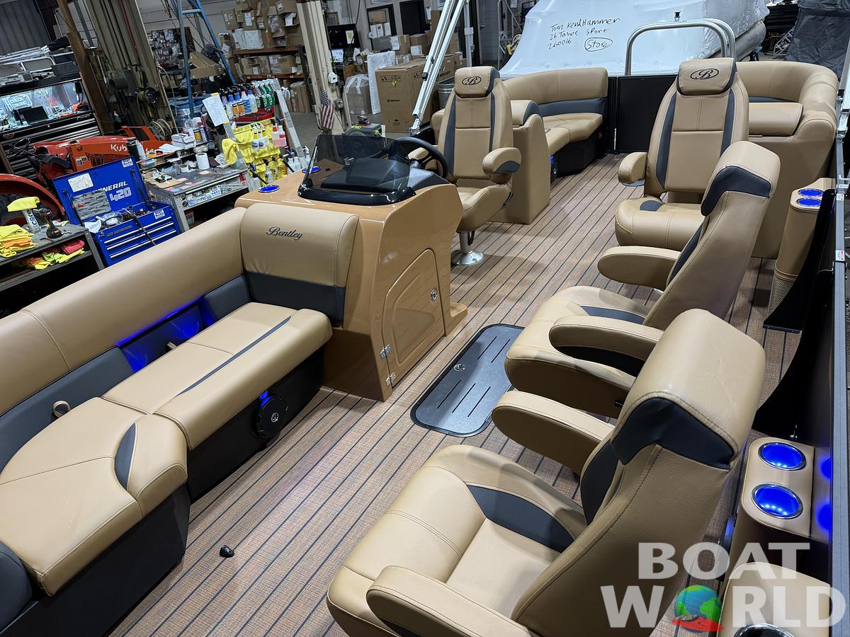 2026 Bentley Pontoons Legacy 223 Navigator DL Quad Lounge Tritoon 