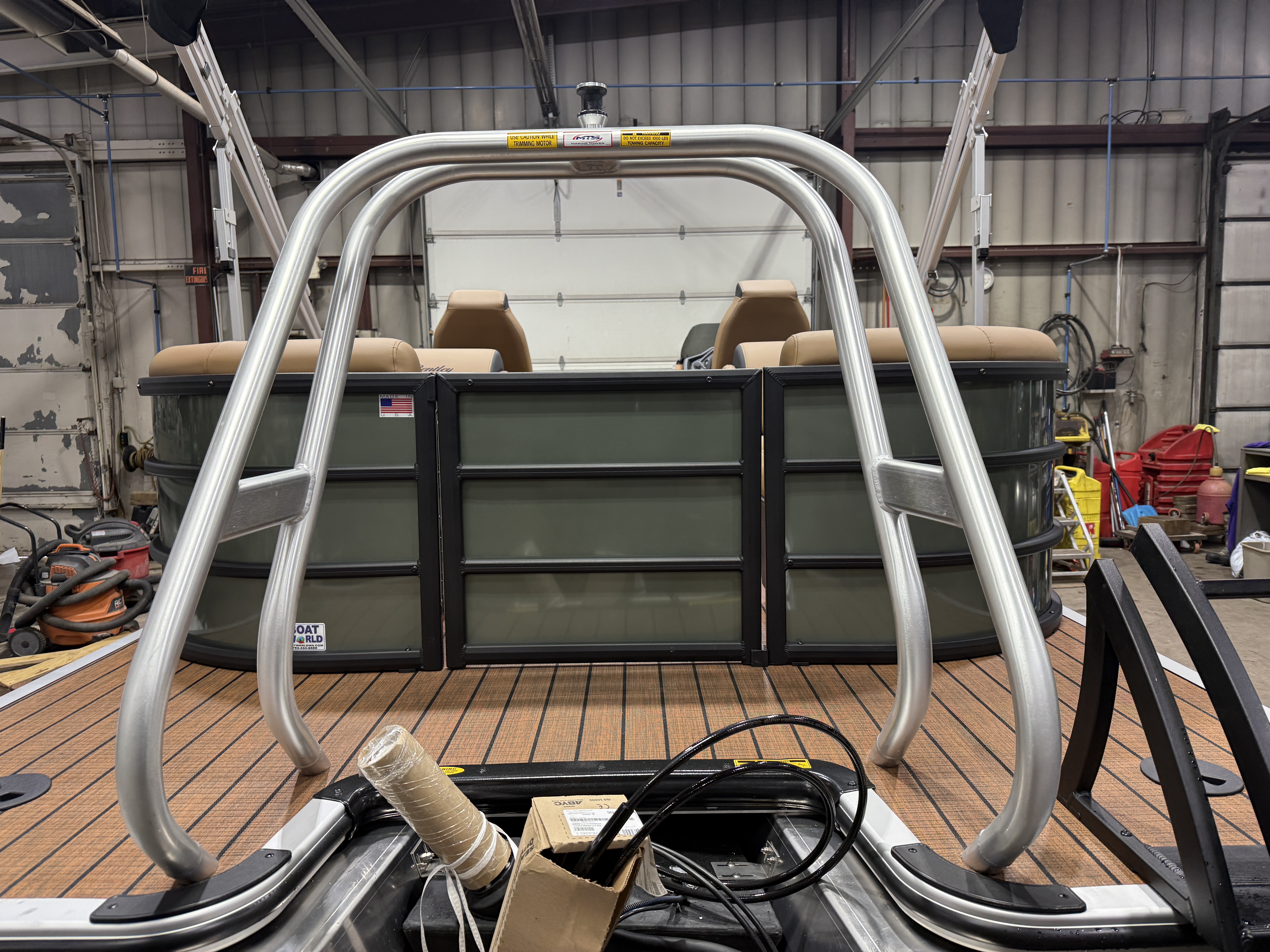 2026 Bentley Legacy 223 Navigator DL Quad Lounge Tritoon $51995