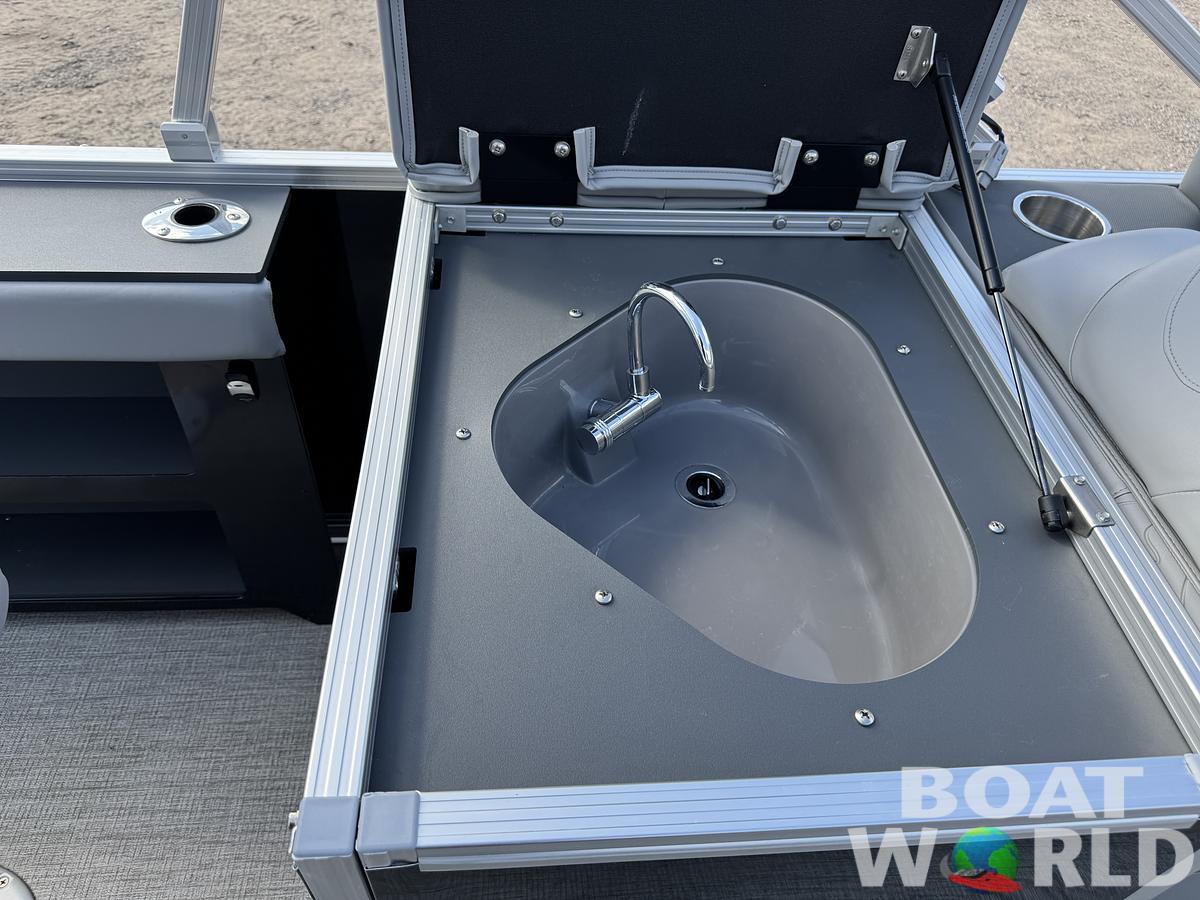 2025 Tahoe Pontoons GEOfish 2385 Rear Fish & Honda 4-Stroke EFI